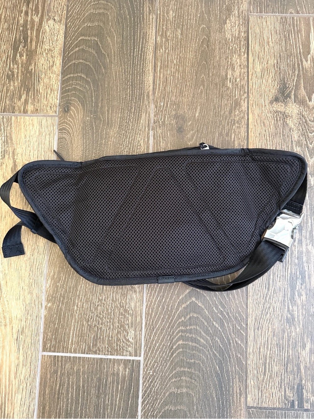 Athleta Women’s Black Excursion Large Belt/Crossbody Bag - Picture 10 of 12